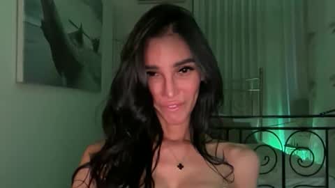 Snapshot of xxwildmaexx chatting on April 22, 2026, 1:08 am Mia and shawn online show from April 22, 2026, 1:08 am