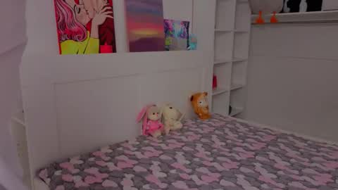 Snapshot of xxx_hotbae_xxx chatting on March 1, 2026, 12:23 am Eva online show from March 1, 2026, 12:23 am