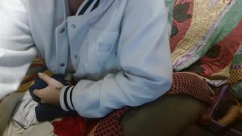   LILI  online show from February 25, 2025, 12:47 am