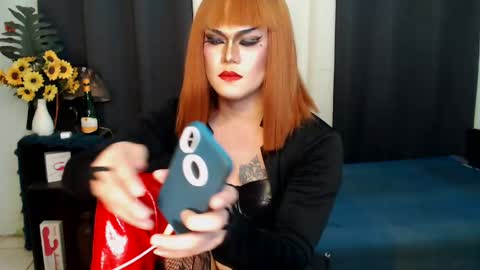 QueenMarina online show from February 8, 2025, 3:10 pm