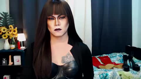 QueenMarina online show from September 28, 2025, 5:18 pm