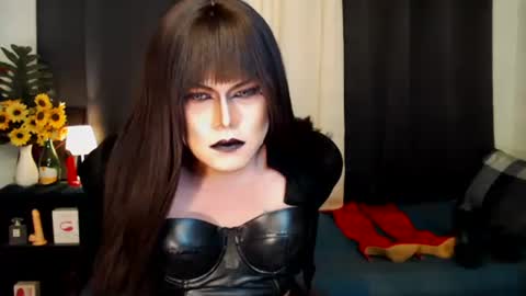 QueenMarina online show from October 8, 2025, 5:49 am