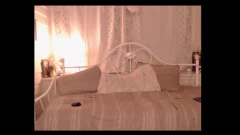 Lexi online show from October 5, 2025, 4:11 am