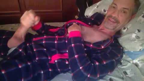 Snapshot of yacht3oy chatting on November 18, 2025, 9:19 pm yacht3oy online show from November 18, 2025, 9:19 pm