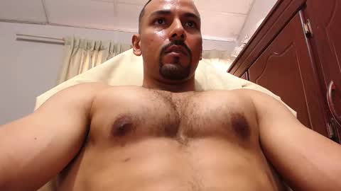  Yago Fox  online show from December 12, 2024, 9:58 pm