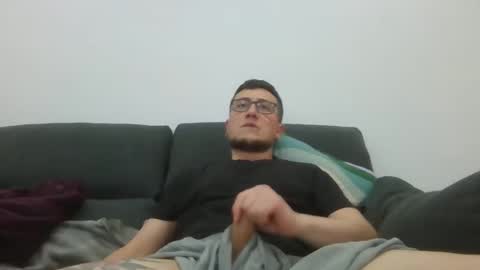 Snapshot of yakajoe97 chatting on February 13, 2026, 1:51 pm yakajoe97 online show from February 13, 2026, 1:51 pm