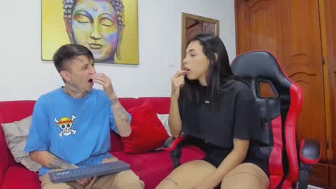 yake  elizabeth online show from March 17, 2026, 7:06 pm