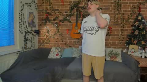 Mia and Andry  online show from January 8, 2026, 12:51 pm