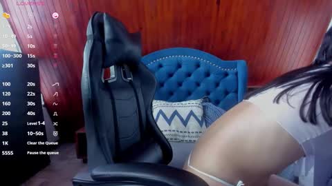 Snapshot of yan_nyan chatting on November 24, 2025, 8:30 pm yan_nyan online show from November 24, 2025, 8:30 pm