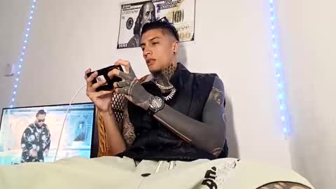 Yan online show from February 18, 2026, 12:50 am