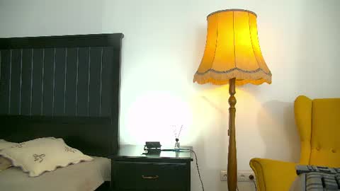 Snapshot of yanira_ass_ chatting on July 8, 2026, 4:06 am yanira_ass_ online show from July 8, 2026, 4:06 am
