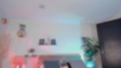 Snapshot of yarirose chatting on June 15, 2026, 3:47 pm Yary online show from June 15, 2026, 3:47 pm