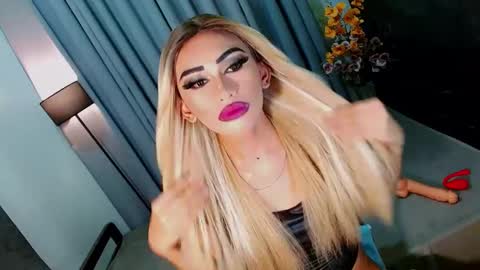 miss yasii online show from February 15, 2025, 7:50 pm