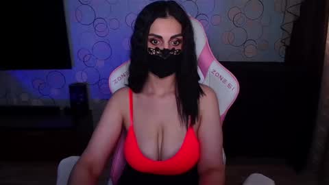 Snapshot of yasmina___ chatting on February 25, 2026, 8:46 am yasmina online show from February 25, 2026, 8:46 am