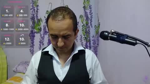 Snapshot of yazfore chatting on September 17, 2025, 3:46 pm Hazzan online show from September 17, 2025, 3:46 pm