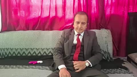 Snapshot of yazfore chatting on October 2, 2025, 3:52 pm Hazzan online show from October 2, 2025, 3:52 pm