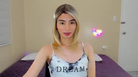 Snapshot of yazmin_amorxx chatting on December 2, 2024, 9:06 pm Zaimin Yaz online show from December 2, 2024, 9:06 pm