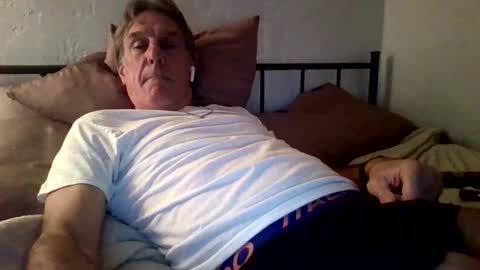 yeah_baby6988 online show from November 3, 2025, 4:25 am