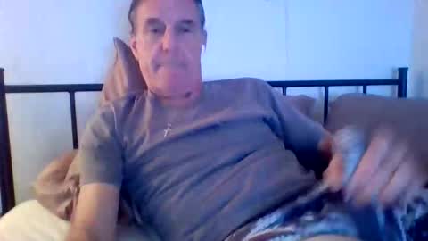 yeah_baby6988 online show from December 3, 2025, 4:53 am