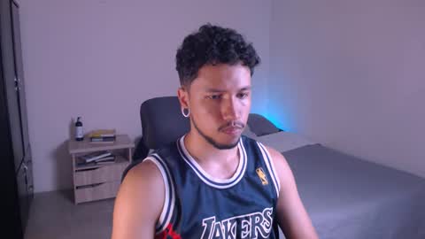 yeff online show from September 21, 2025, 1:51 am