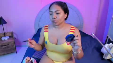 yeika_foxy online show from June 23, 2026, 11:41 am