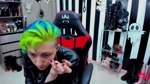 Snapshot of yelena_bondaje chatting on December 11, 2024, 9:34 pm Yelena online show from December 11, 2024, 9:34 pm