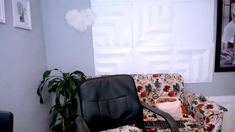 YEM online show from February 17, 2026, 3:51 pm