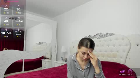 yennefer13 online show from February 16, 2026, 9:44 pm