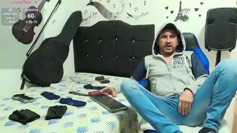 Yeol online show from March 1, 2025, 6:43 pm