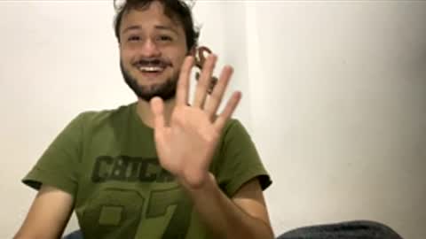 Snapshot of yerito_ chatting on December 1, 2025, 1:10 am Yero online show from December 1, 2025, 1:10 am