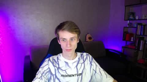 Snapshot of yes_cute_boy_ chatting on November 1, 2025, 9:50 pm Eden online show from November 1, 2025, 9:50 pm