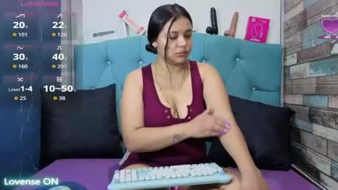 Snapshot of yesamin_stone18 chatting on July 16, 2026, 12:11 pm yesamin_stone18 online show from July 16, 2026, 12:11 pm