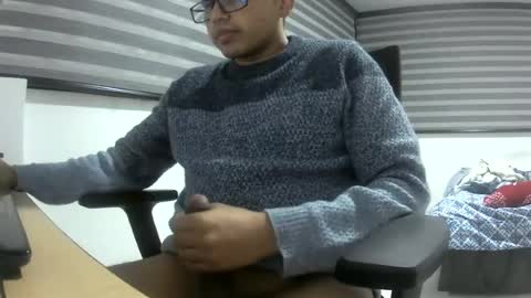 Snapshot of yesidxxx123_ chatting on June 29, 2026, 5:03 am yesidxxx123_ online show from June 29, 2026, 5:03 am