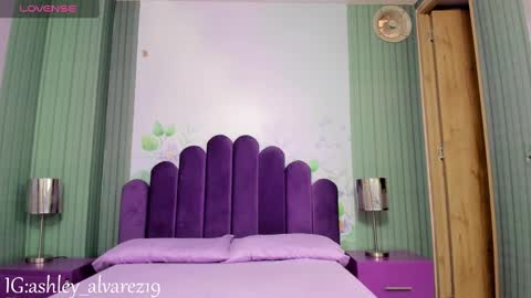 Snapshot of yess__daddy chatting on February 26, 2025, 10:15 am yess__daddy online show from February 26, 2025, 10:15 am