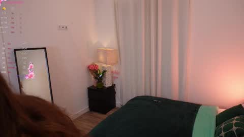 Snapshot of yess_kiki chatting on October 3, 2025, 12:35 pm Kiki online show from October 3, 2025, 12:35 pm