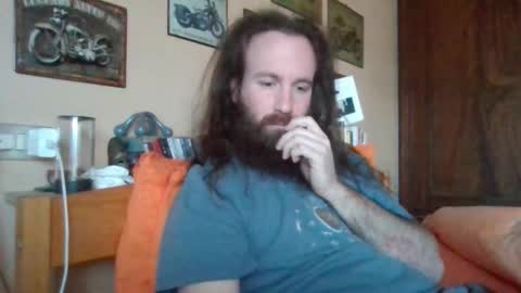 yeti_92 online show from February 17, 2026, 9:39 am