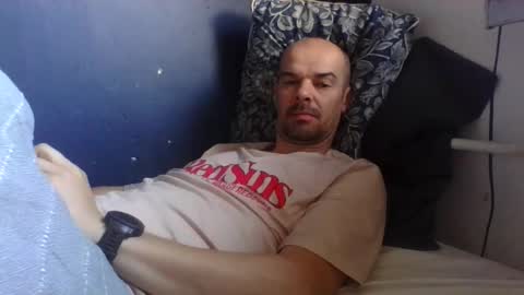 yewloo online show from October 5, 2025, 6:01 am