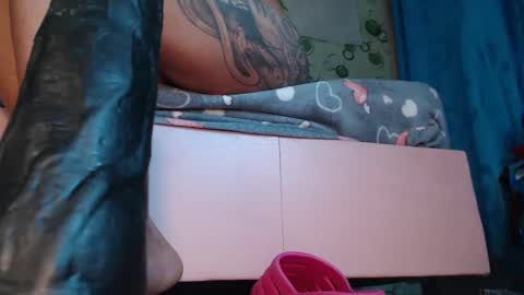 yeyecandy online show from October 24, 2025, 12:45 pm