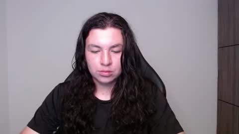 Snapshot of yigolo_ chatting on July 12, 2026, 4:14 am Gio online show from July 12, 2026, 4:14 am