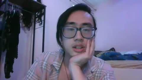 yin476 online show from October 22, 2025, 9:36 pm