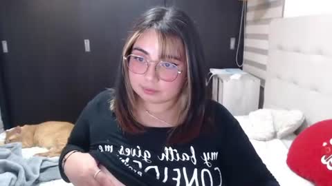 Snapshot of yini_angel07 chatting on June 22, 2026, 4:20 am hii i am yini online show from June 22, 2026, 4:20 am