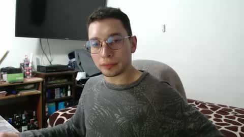 Snapshot of yinmao08 chatting on February 18, 2026, 1:23 am yinmao08 online show from February 18, 2026, 1:23 am