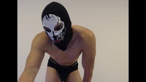 yisushot28 online show from March 24, 2026, 10:26 pm