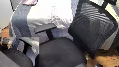 jj online show from November 13, 2025, 4:55 am