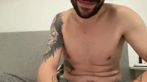 yo369 online show from November 9, 2025, 3:05 am