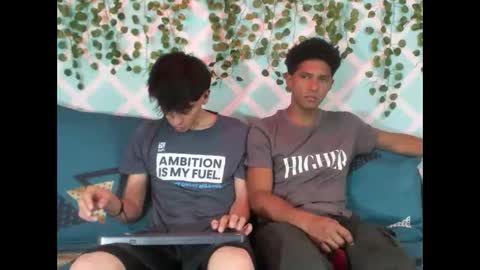 yoel_allan_hot88 online show from October 2, 2025, 7:43 pm