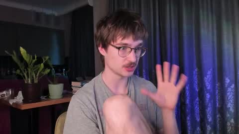 Snapshot of yoga_pizza_420 chatting on May 28, 2026, 3:37 am Max online show from May 28, 2026, 3:37 am