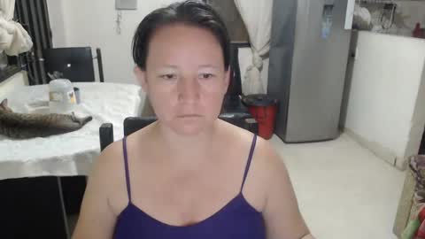 Snapshot of yohis_kiut25 chatting on February 2, 2025, 6:04 am yohis online show from February 2, 2025, 6:04 am