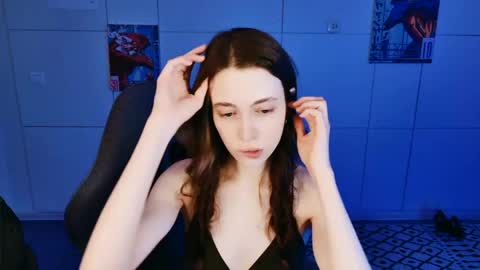 yoka_paradoxxx online show from April 3, 2026, 9:29 am