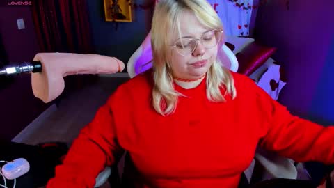 Yoki online show from February 8, 2026, 6:06 am